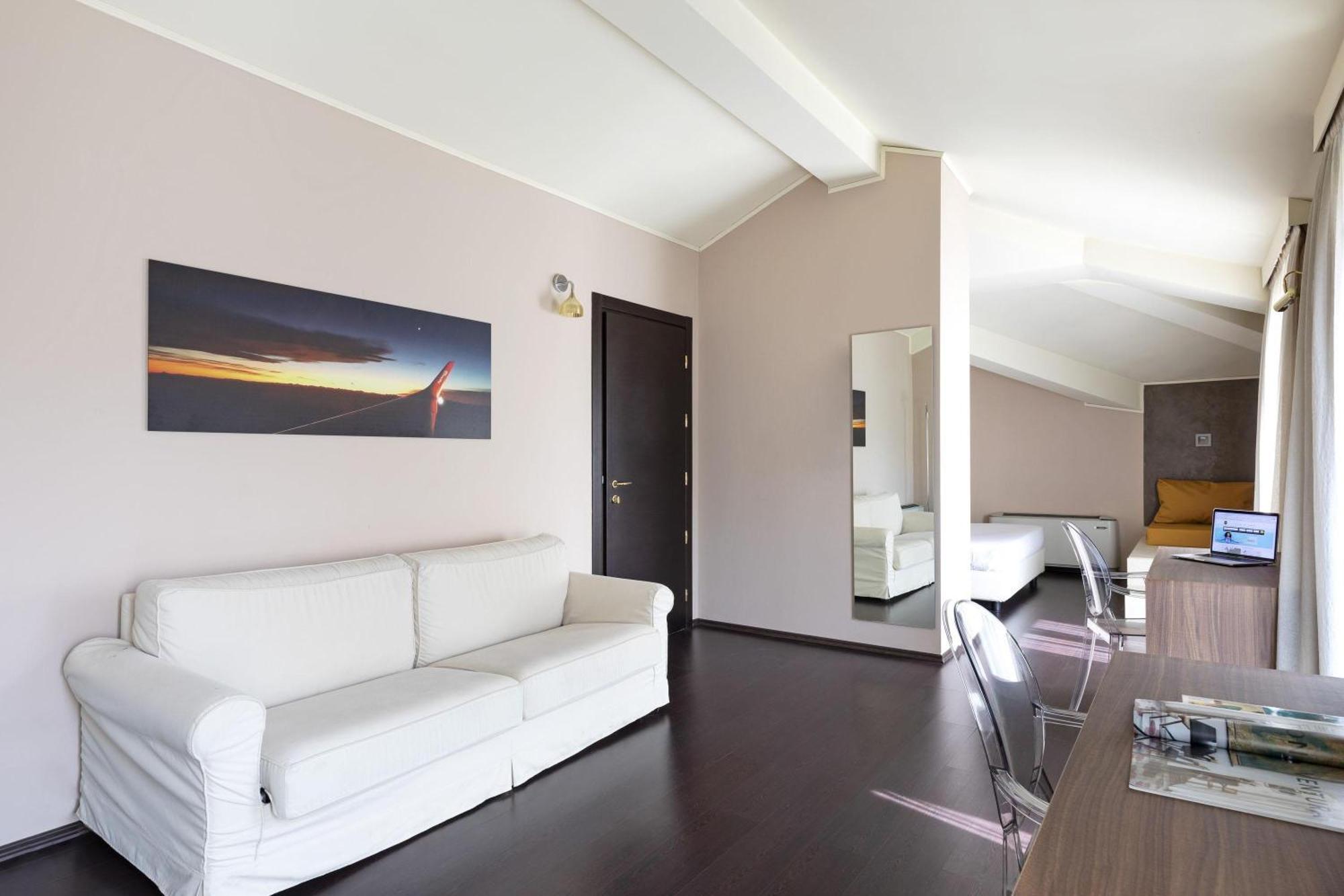B&B Hotel Malpensa Lago Maggiore Vergiate Eksteriør bilde