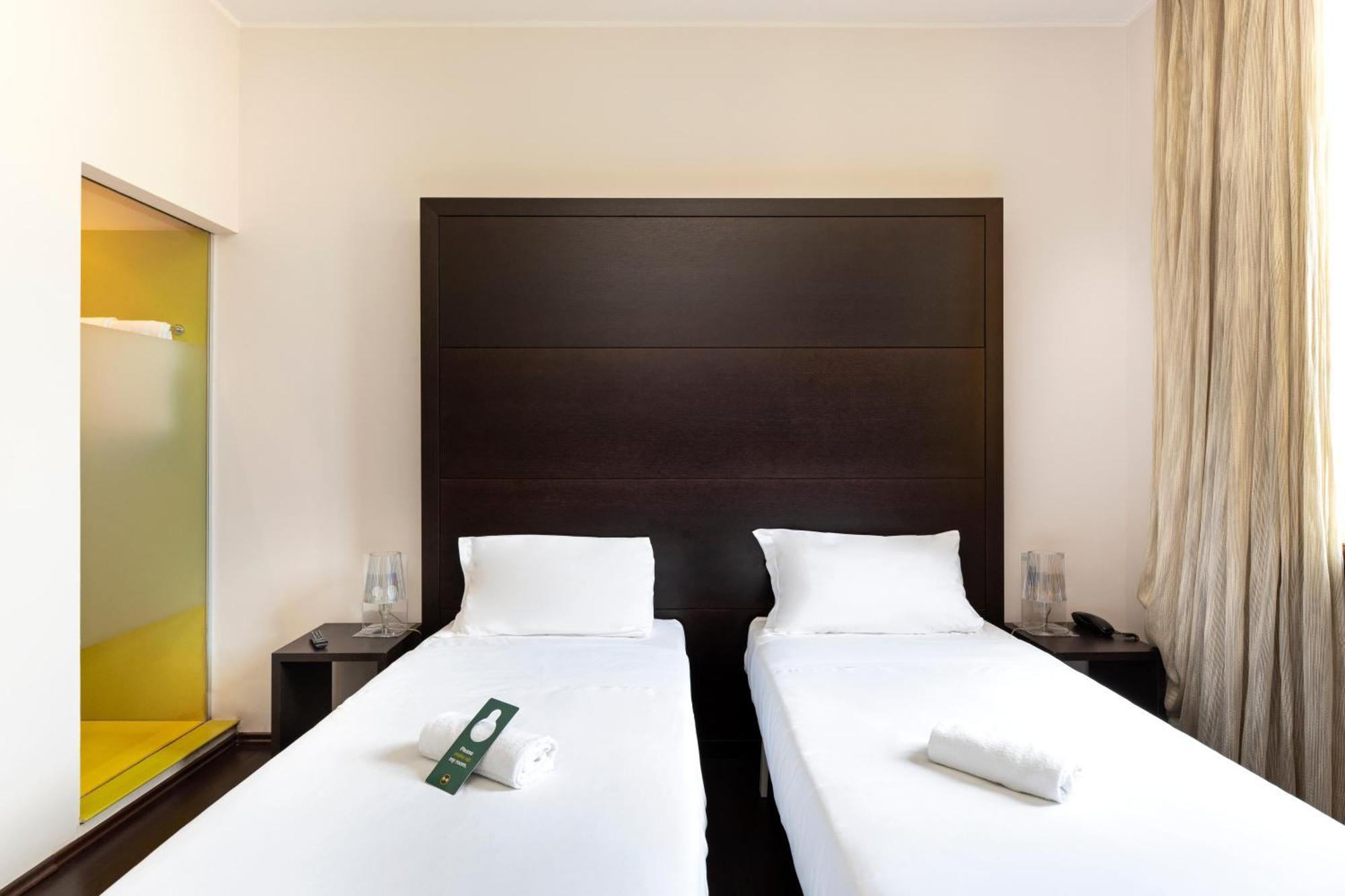 B&B Hotel Malpensa Lago Maggiore Vergiate Eksteriør bilde