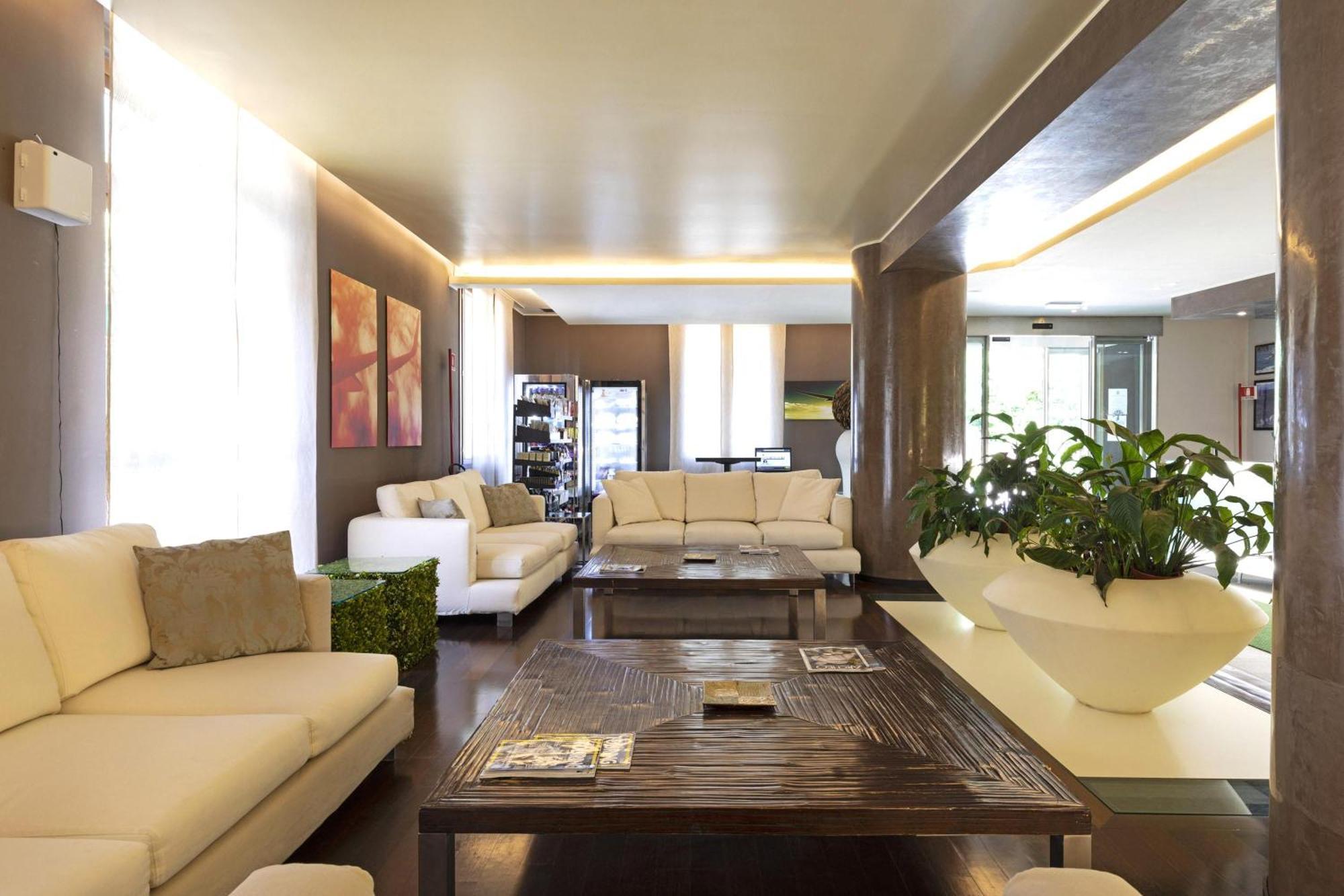 B&B Hotel Malpensa Lago Maggiore Vergiate Eksteriør bilde