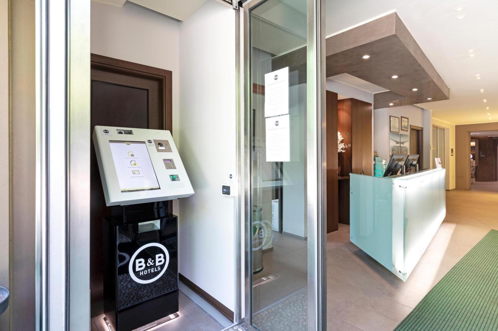 B&B Hotel Malpensa Lago Maggiore Vergiate Eksteriør bilde